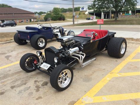 Lot Shots A Pair Of Ford T Bucket Hot Rods