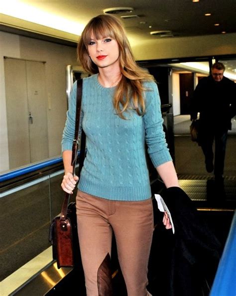 Taylor Swift Style Classic And Casual Could Go Without That Dark Brown