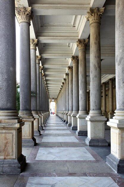 Premium Photo | Colonnade