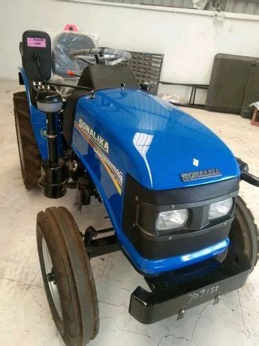 Gt 20 Sonalika Mini Tractors 20 Hp 4wd At Best Price In Jamnagar Id