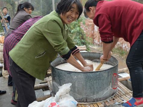 直播农村路边磨红薯粉， 一年就忙这一回！