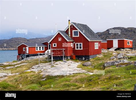 Greenland inuit hi-res stock photography and images - Alamy