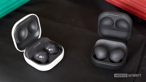 Samsung Galaxy Buds Pro Vs Galaxy Buds What S The Difference