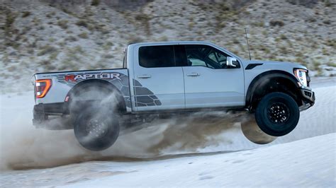 2023 Ford F-150 Raptor R First Look: Who’s the Predator Now? - TrendRadars