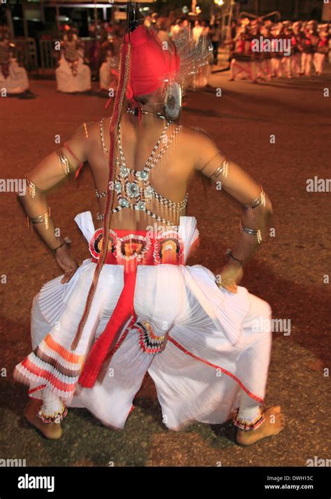 Kandyan Dancer Hi Res Stock Photography And Images Alamy