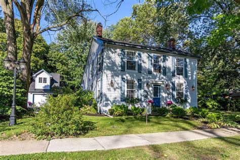 The Oldest Houses For Sale In Canada Are Full Of Character