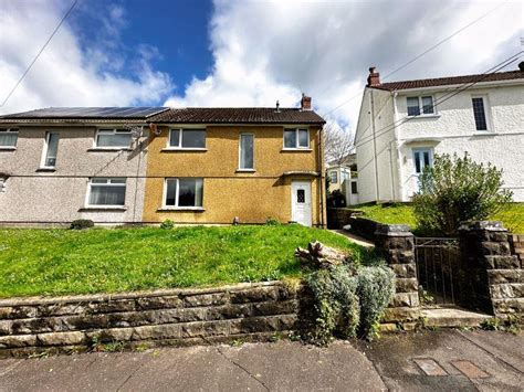 Heol Caredig Tonna Neath Sa11 3lq 3 Bed Semi Detached House For Sale