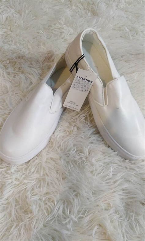 GU WHITE SHOES on Carousell