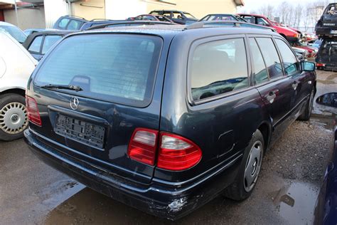 Mercedes E300TD W210 Automatik Ez 06 1998 130 KW 177 PS