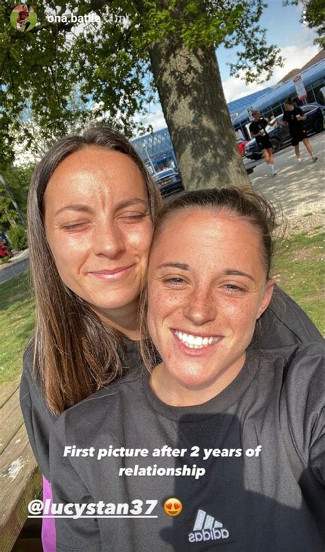 Lucy staniforth and Ona batlle Futbol femenino Fútbol Deportes