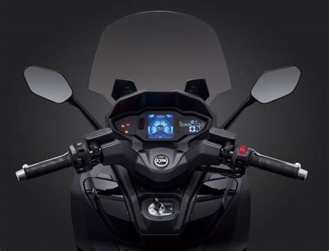 Motorrad Vergleich Yamaha Tmax Vs Sym Maxsym Tl