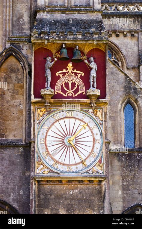 Wells Cathedral Astronomische Uhr Fotos Und Bildmaterial In Hoher