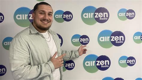 paris nacks lartiste peintre aux   abonnes sur les reseaux