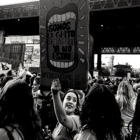 Marcha Feminista Manuel Bernales Flickr