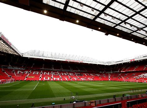 Old Trafford Capacity : Manchester United Open To Old Trafford ...