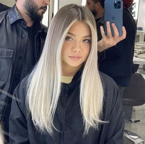 Pin by 𝚕𝚘𝚞𝚛𝚍𝚢 on HAIRSTYLES Icy blonde hair Ombre hair blonde Ice