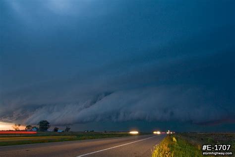 Dark severe thunderstorm clouds approaching :: Storms and Weather ...