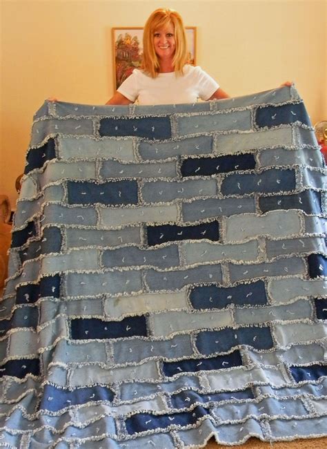 Recycled Denim From 20 Pairs Old Jeans Jeans Recycle Ideas Rag Quilt