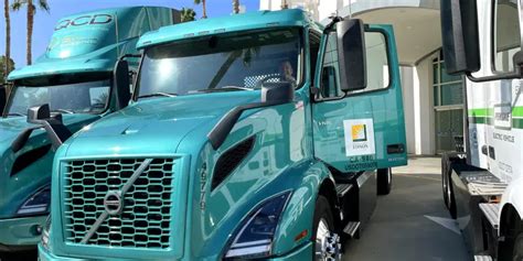 Sce Gains Valuable Insights From Electric Big Rig Project Volvo Lights