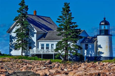 Maine Lighthouses and Beyond: Winter Harbor (Mark Island) Lighthouse