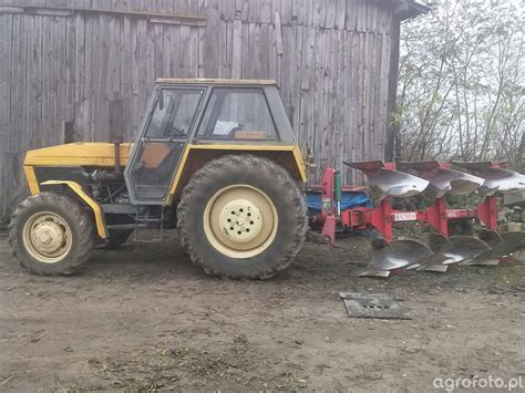 Foto Ci Gnik Ursus Id Galeria Rolnicza Agrofoto