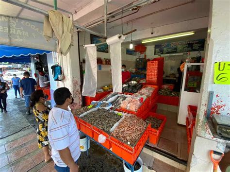 Pandemia azota mercado Malibrán 25 locatarios mueren por covid La