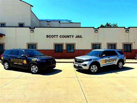 Here is what the benton county jail roster displays 26