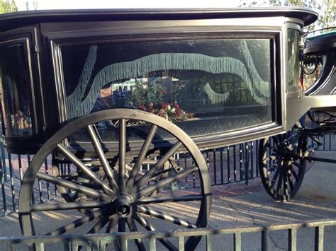 Haunted Mansion Hearse | Magic kingdom, Disney parks, Disney world