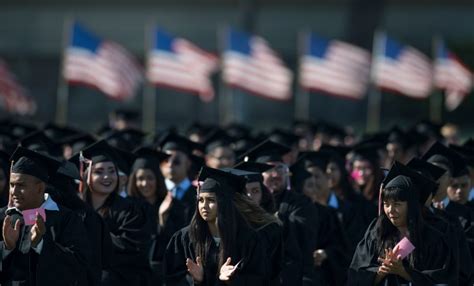 Los Amigos High School Graduation 2017 – Orange County Register