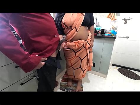 Mostrando Su Pene A La Criada Sushmitha XVIDEOS