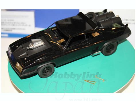 Mad Max 2 Interceptor Super Detail | HLJ.com