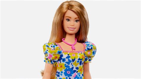 Mattel D Voile Sa Premi Re Barbie Atteinte De Trisomie Noovo Info