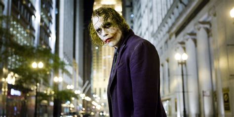 The Dark Knight: 15 Behind The Scenes Secrets About Heath Ledger's Joker