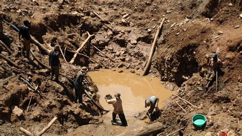 At Least 20 Dead In Congo Gold Mine Collapse Says Minister World