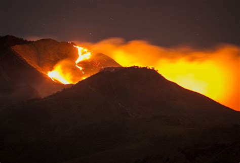 Kebakaran Landa Kawasan Hutan Di Gunung Merbabu Dan Slamet