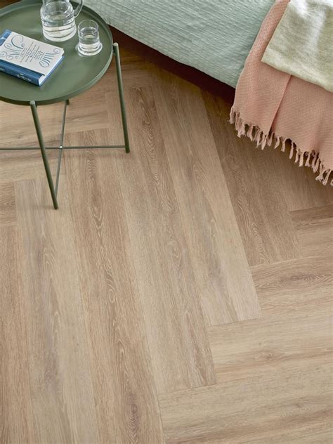 Muted Oak Beautifully Designed Lvt Wood Flooring From The Amtico