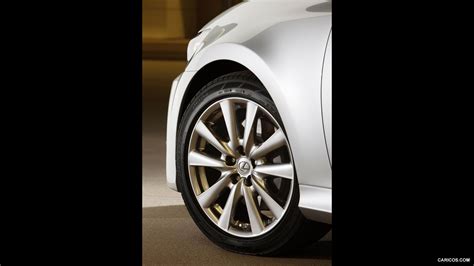 Lexus GS 450h (2013) - Wheel | Caricos