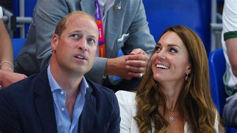 The Crown announces casting for Prince William, Kate Middleton