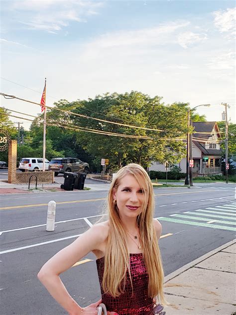 Pinky And The Blonde FashionFriday Pies And Plots