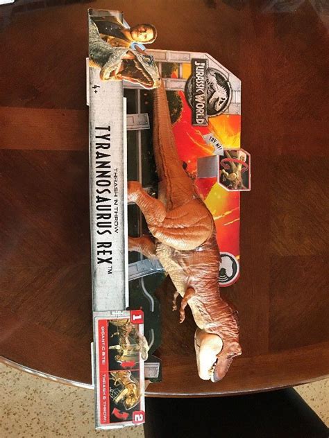 Jurassic World Fallen Kingdom T Rex Thrashn Throw 1927124547