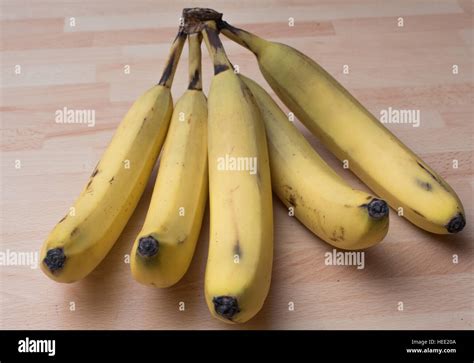 Vector Banana Hi Res Stock Photography And Images Alamy