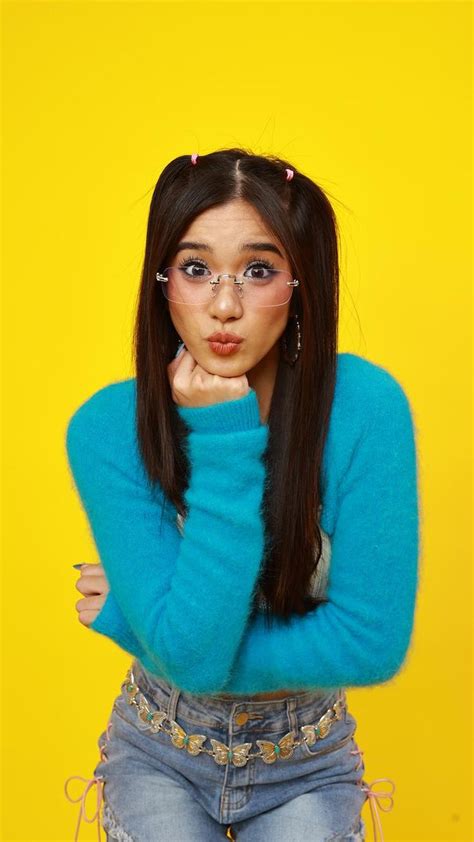 Pin by ᯓ𝖐𝖊𝖓𝖓 on BINI Tiktok style Pretty brunette Pretty people