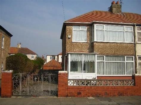 Property Valuation 81 Lyddesdale Avenue Anchorsholme Thornton