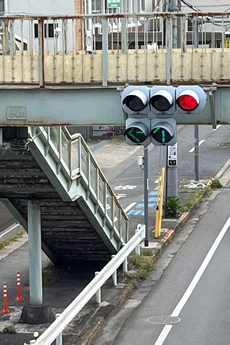 Japan Traffic Lights Guide More Than Red Yellow And Green Japan