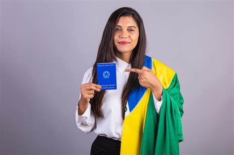 Premium Photo Brazilian Businesswoman With Flag Of Brazil And Work