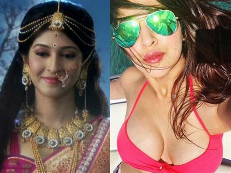 Sonarika Bhadoria Aka Parvati Is Sizzling Hot In A Bikini Malayalam