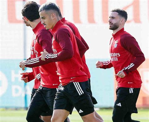 Real Sociedad X Benfica Onde Assistir Escala Es Arbitragemjogada