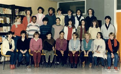 Photo de classe Terminale G1 de 1982 Lycée Jeanne D arc Copains d avant