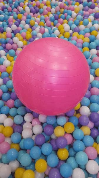 12,195 Big Ball Small Ball Royalty-Free Images, Stock Photos & Pictures