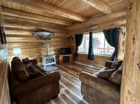 Stay in a Rustic Alaskan Cabin with Private Baths & a Full Kitchen